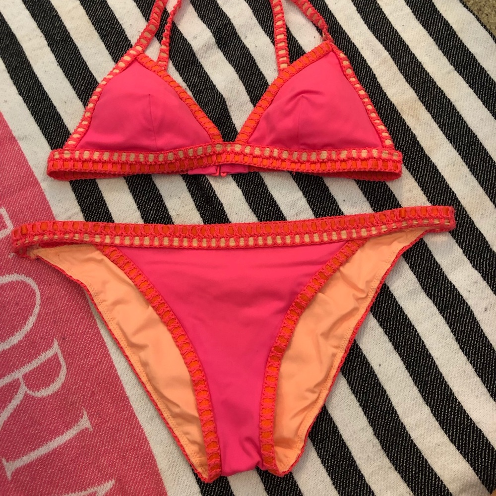 Victoria’s Secret bathing suit swim